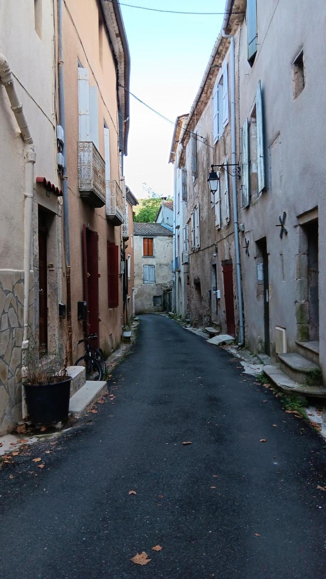 Appartement Pour 4 Personnes Dans Une Rue Tres Calme Saint-Laurent-le-Minier Exterior photo